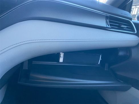 Used 2024 Toyota Camry SE w/ Convenience Package image 22