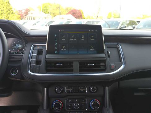 Used 2023 Chevrolet Tahoe Z71 w/ Z71 Off-Road Package AWD/4WD image 21