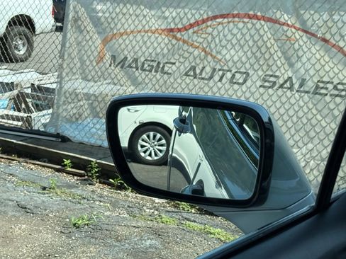 Used 2021 Buick Enclave Avenir w/ Avenir Technology Package image 40