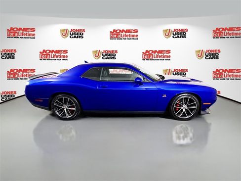 Used 2018 Dodge Challenger R/T Scat Pack w/ Leather Interior Group image 19