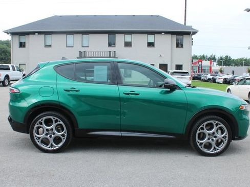 Used 2025 Alfa Romeo Tonale AWD/4WD image 6