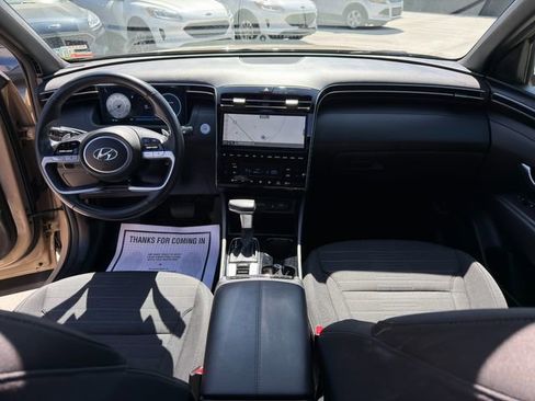 Used 2023 Hyundai Santa Cruz SEL Premium AWD/4WD image 16