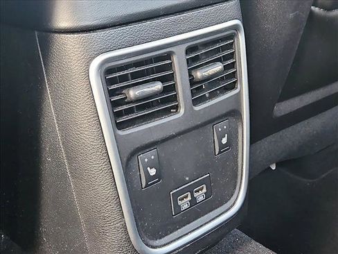 Used 2019 Dodge Charger SXT w/ Leather Interior Group image 14