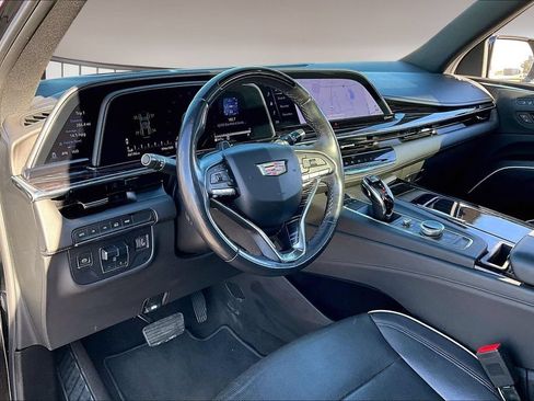 Used 2023 Cadillac Escalade ESV Sport AWD/4WD image 13