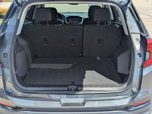 Used 2021 GMC Terrain SLE w/ Driver Convenience Package image 8