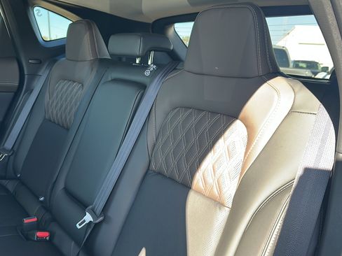 New 2026 Nissan Murano Platinum image 16