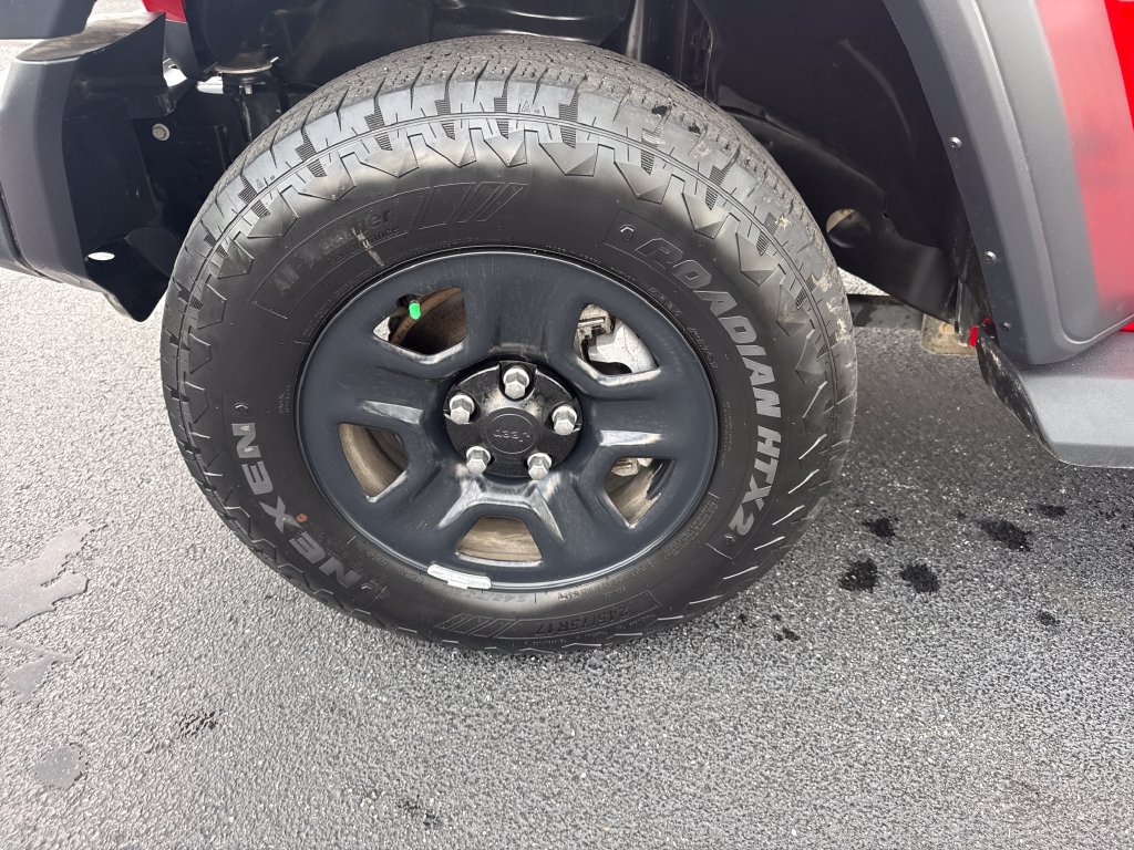 Used 2024 Jeep Wrangler Unlimited Sport AWD/4WD image 19
