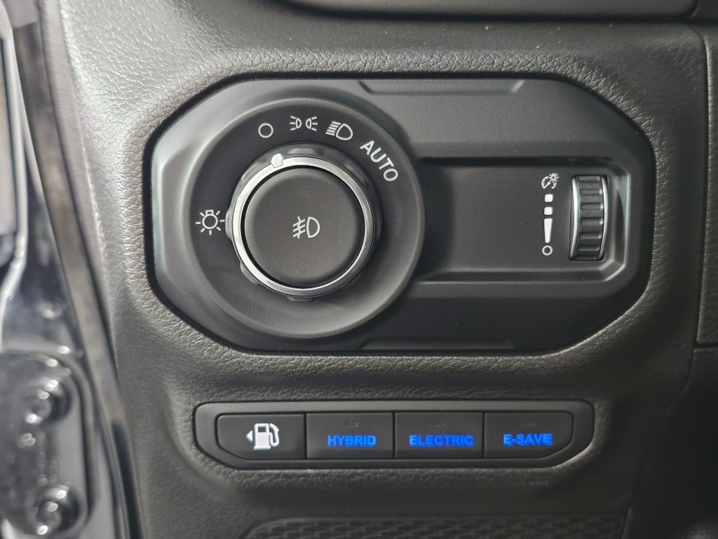 Used 2023 Jeep Wrangler Unlimited w/ 8.4" Radio Group AWD/4WD image 29