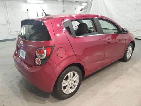 Used 2014 Chevrolet Sonic LT w/ LT Promotional Package FWD image 7