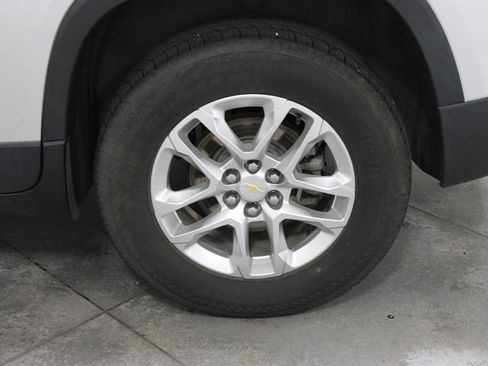 Used 2021 Chevrolet Traverse LT w/ LPO, Cargo Package image 47