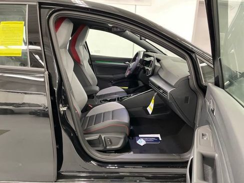 New 2026 Volkswagen GTI SE FWD image 11