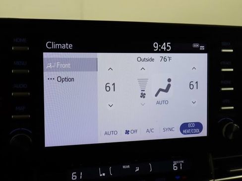 Used 2024 Toyota Sienna XLE AWD/4WD image 37