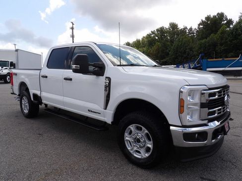 Used 2025 Ford F250 XLT w/ FX4 Off-Road Package AWD/4WD image 10