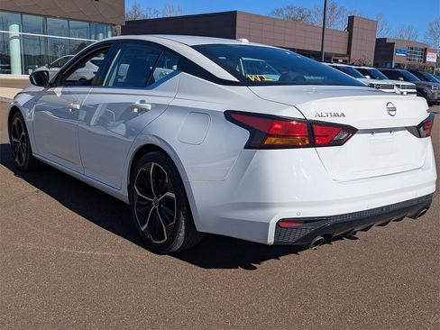 Used 2024 Nissan Altima 2.5 SR image 6