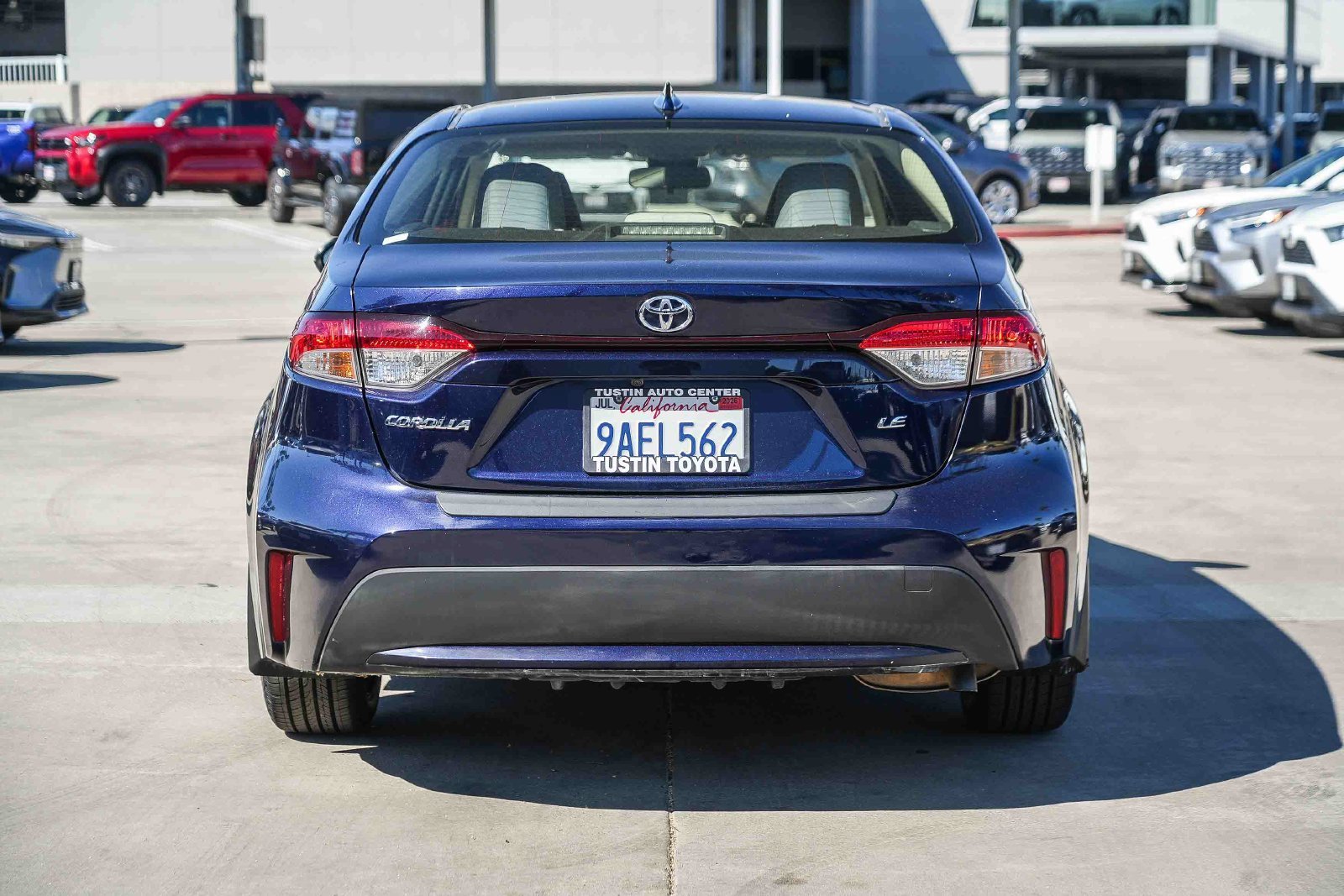 Used 2020 Toyota Corolla LE FWD image 7