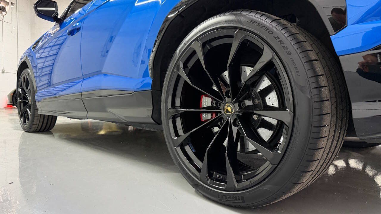Used 2021 Lamborghini Urus AWD/4WD image 21