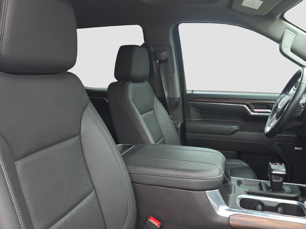 Used 2024 GMC Sierra 1500 SLT w/ SLT Premium Plus Package AWD/4WD image 19