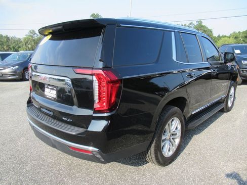 Used 2022 GMC Yukon SLT w/ SLT Luxury Package RWD image 7