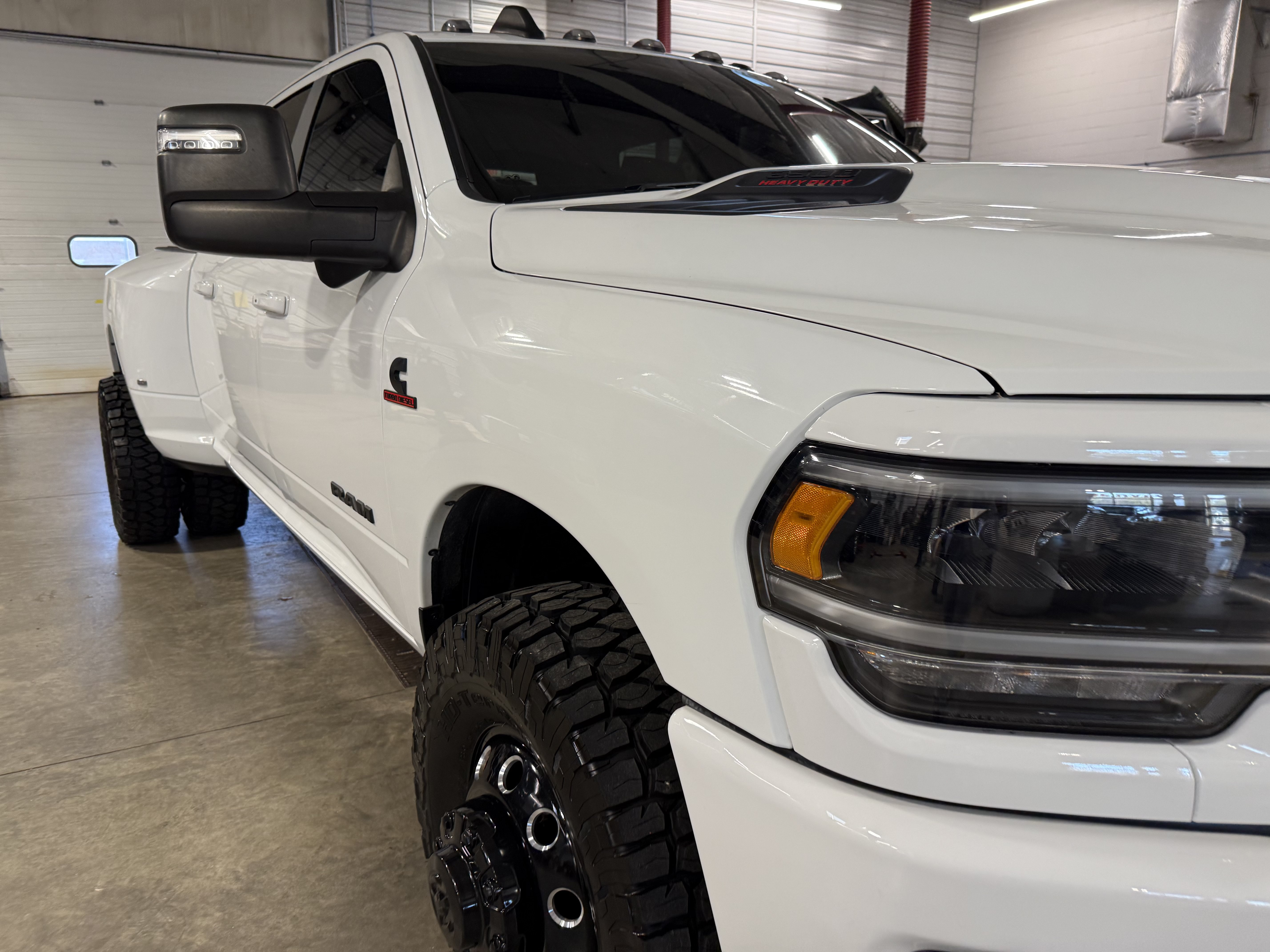 Used 2023 RAM 3500 Laramie AWD/4WD image 3