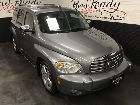 Used 2007 Chevrolet HHR LT w/ LT Preferred Equipment Group image 2