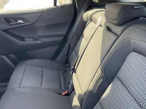 New 2025 Chevrolet Equinox LT image 19