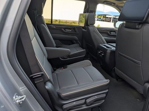 New 2026 GMC Yukon Elevation w/ Elevation Premium Package AWD/4WD image 33