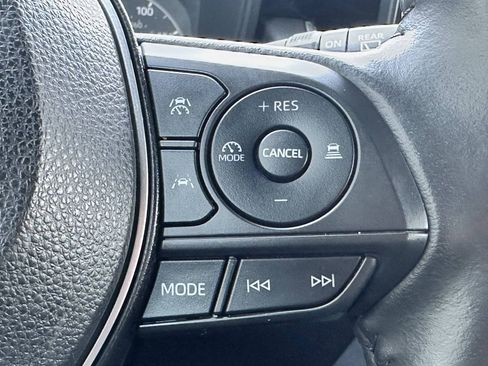 Used 2024 Toyota Corolla Cross AWD Hybrid image 38