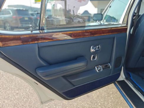 Used 1989 Rolls-Royce Silver Spur image 33