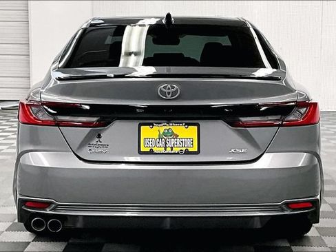 Used 2025 Toyota Camry XSE FWD image 5