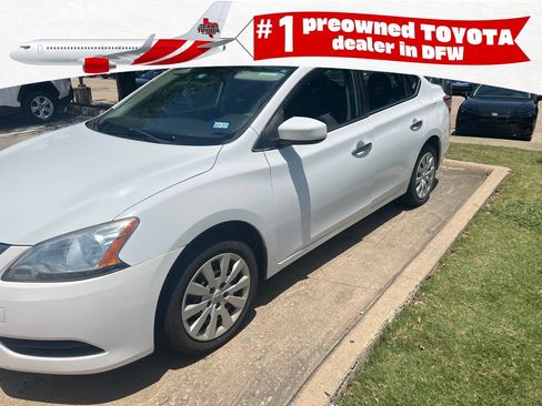 Used 2015 Nissan Sentra SV FWD image 1