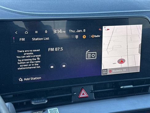 Used 2023 Kia Sportage EX image 15