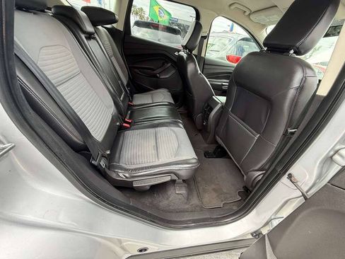 Used 2019 Ford Escape SE AWD/4WD image 12