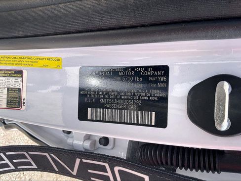 Used 2019 Genesis G90 5.0 Ultimate RWD image 19