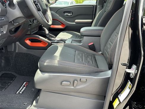 New 2025 Nissan Frontier PRO-4X w/ Pro Convenience Package image 10