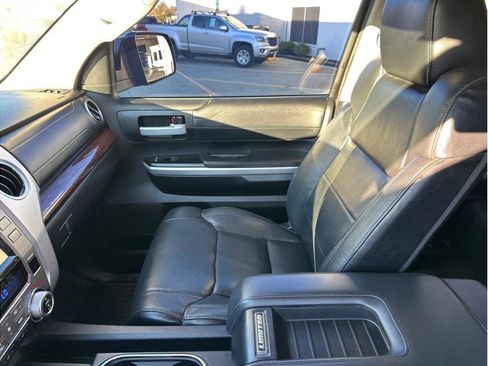 Used 2017 Toyota Tundra Limited image 25