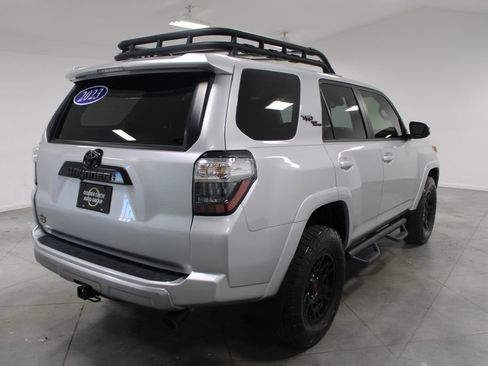 Used 2023 Toyota 4Runner TRD Off-Road Premium AWD/4WD image 9