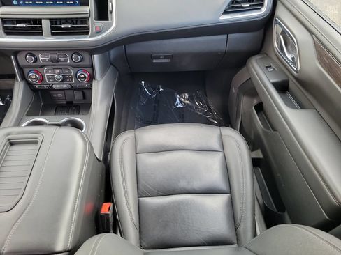 Used 2024 Chevrolet Suburban LT AWD/4WD image 20