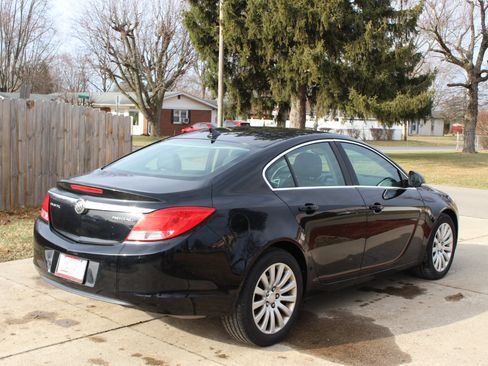 Used 2012 Buick Regal Leather image 10