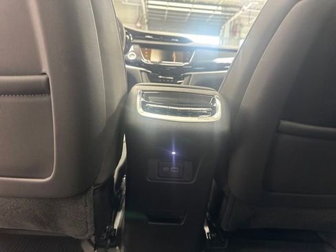 Used 2024 Cadillac XT6 Sport w/ Technology Package AWD/4WD image 21