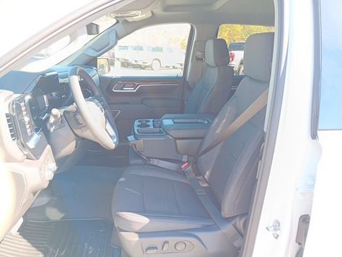 New 2026 GMC Sierra 1500 SLE w/ X31 Off-Road Package AWD/4WD image 6