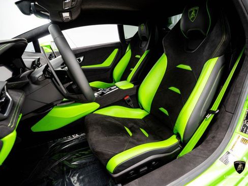 Used 2023 Lamborghini Huracan Tecnica image 30