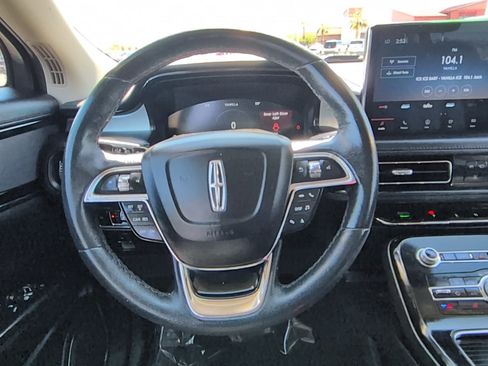 Used 2023 Lincoln Nautilus AWD w/ Premium Package image 16
