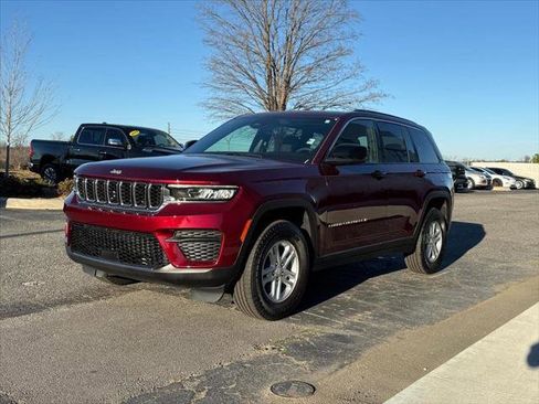 Certified 2025 Jeep Grand Cherokee Laredo image 7