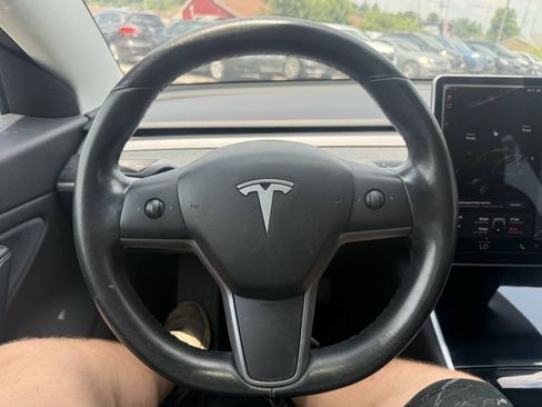 Used 2019 Tesla Model 3 Long Range RWD image 21