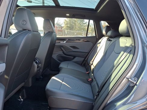 New 2026 Volkswagen Tiguan SE R-Line image 6