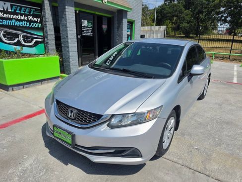Used 2013 Honda Civic LX image 3