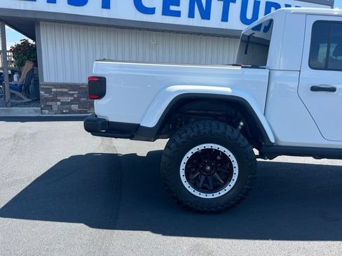 Used 2021 Jeep Gladiator Rubicon AWD/4WD image 13