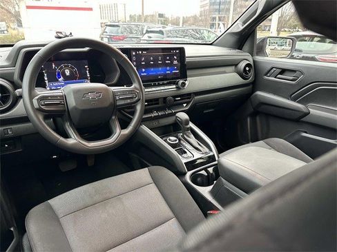 Used 2023 Chevrolet Colorado Trail Boss w/ Technology Package image 13