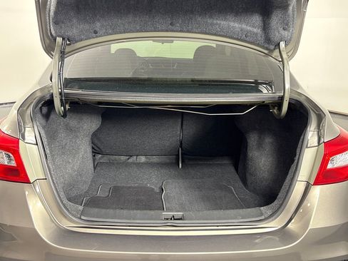 Used 2016 Nissan Sentra SV image 30