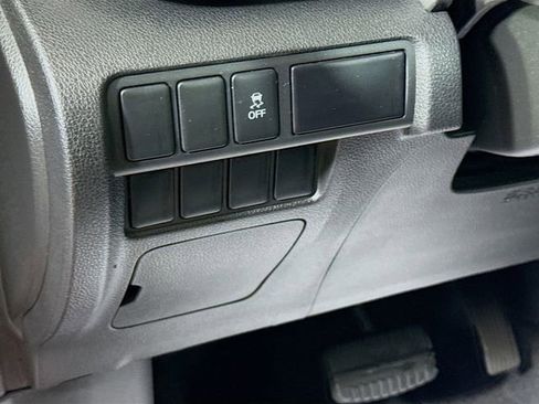 Used 2019 Mitsubishi Eclipse Cross LE image 11